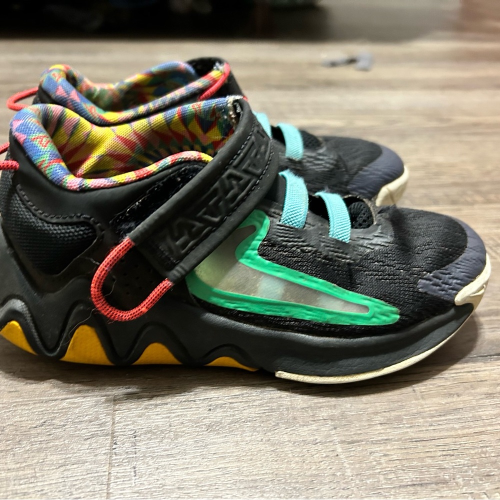 Nike Giannis Immortality. Size 1.5Y. Good used condition